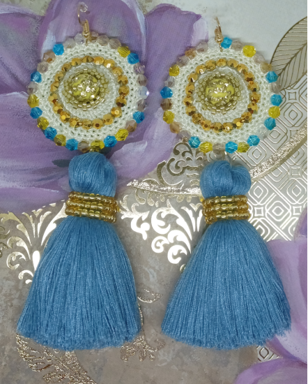 Háčkované  dizajnové náušnice "Mihotavá rosa"